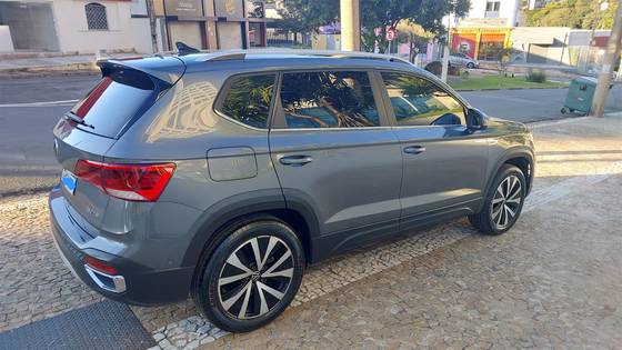 VOLKSWAGEN TAOS 1.4 250 TSI TOTAL FLEX HIGHLINE AUTOMÁTICO VOLKSWAGEN TAOS 1.4 250 TSI TOTAL FLEX HIGHLINE AUTOMÁTICO